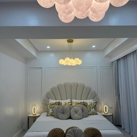 Апартаменты Makati Prime Luxury Манила Экстерьер фото