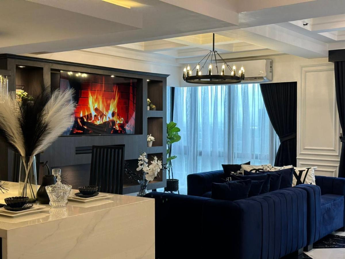 Апартаменты Makati Prime Luxury Манила Экстерьер фото