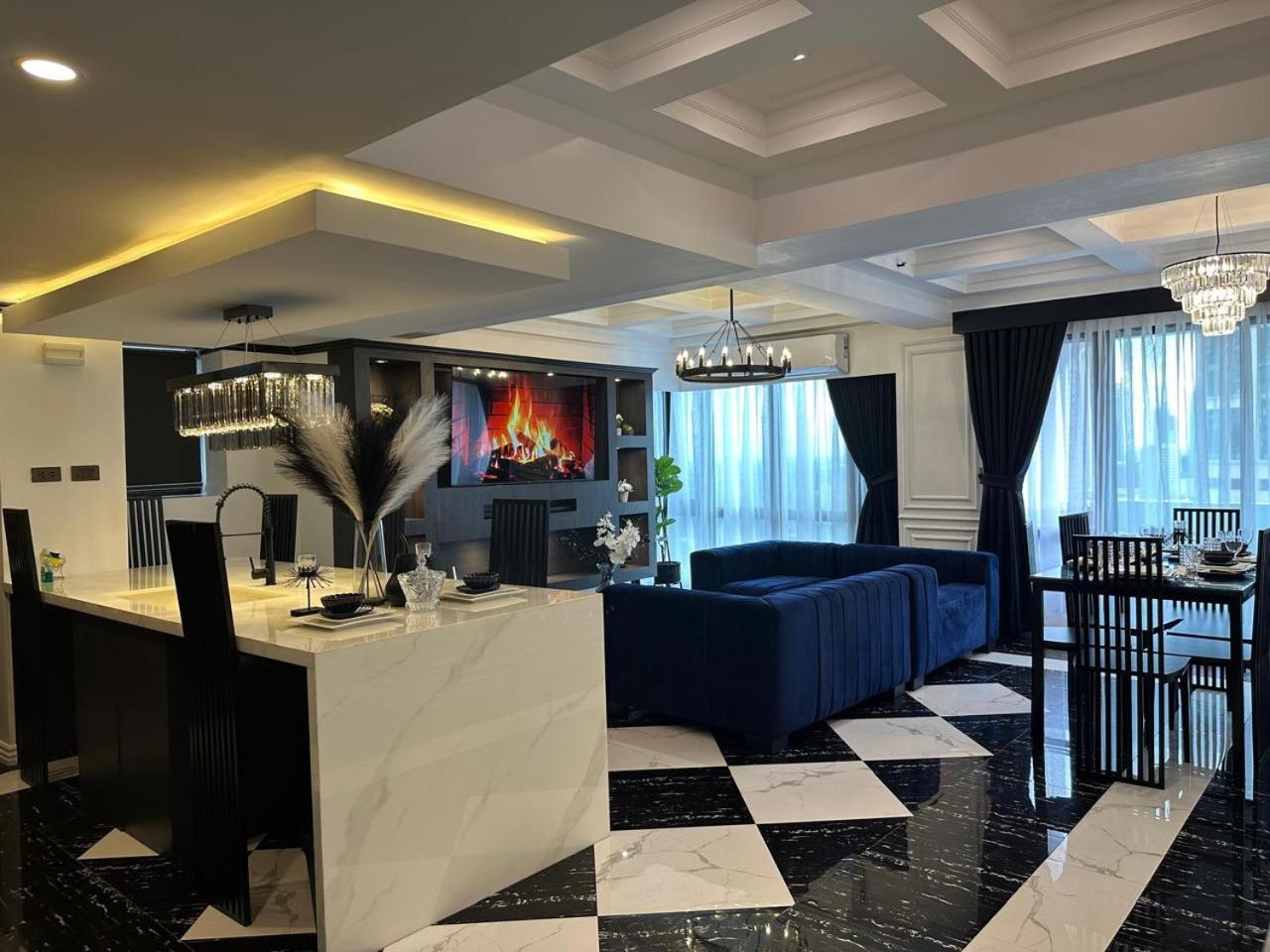 Апартаменты Makati Prime Luxury Манила Экстерьер фото