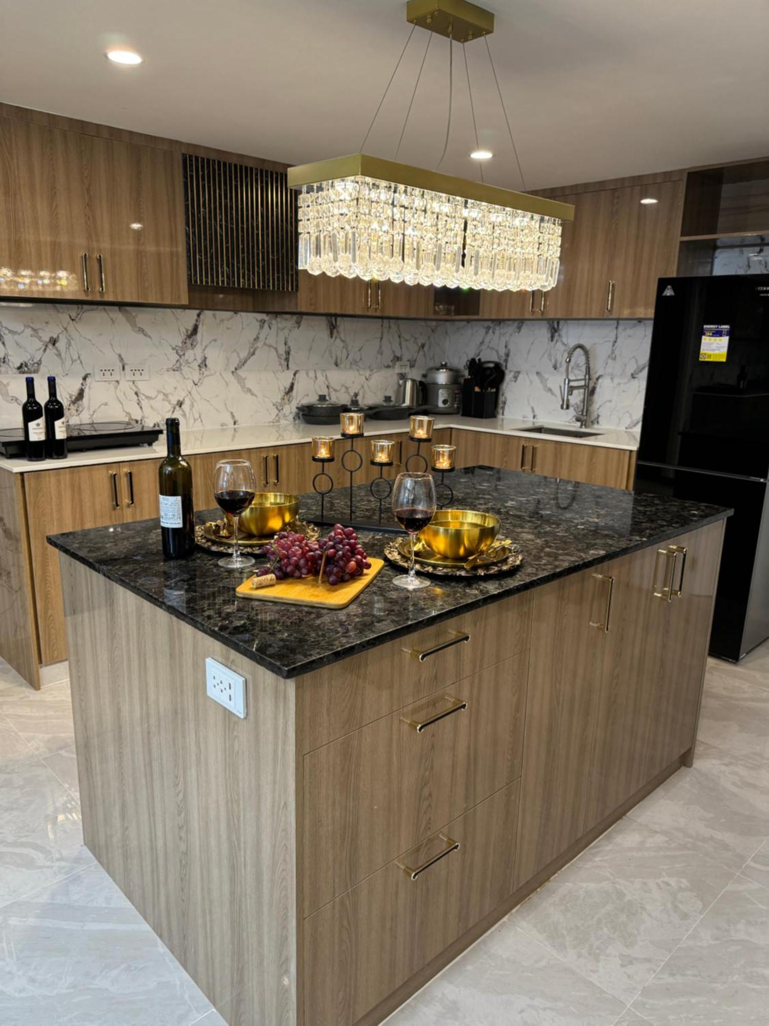 Апартаменты Makati Prime Luxury Манила Экстерьер фото