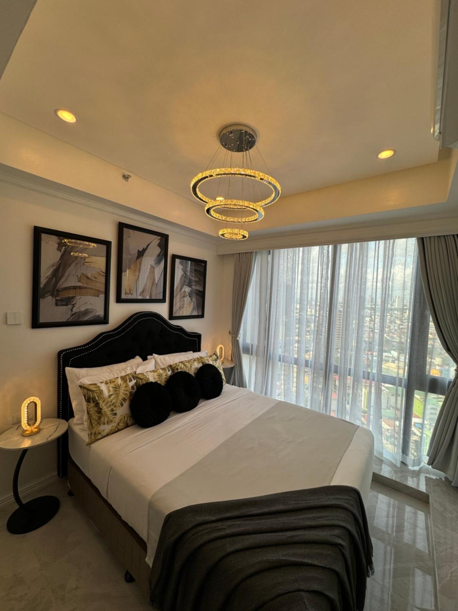 Апартаменты Makati Prime Luxury Манила Экстерьер фото