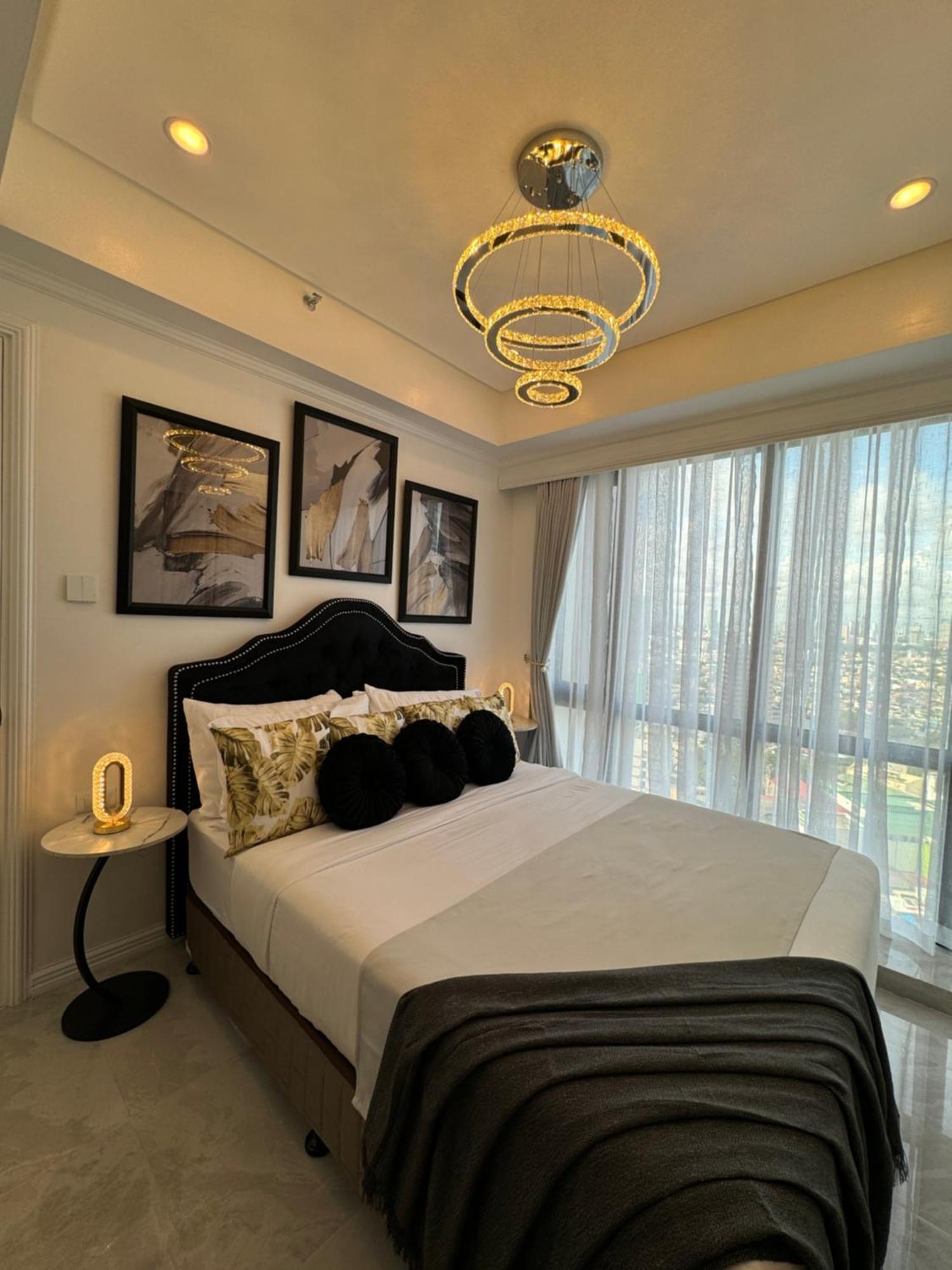 Апартаменты Makati Prime Luxury Манила Экстерьер фото
